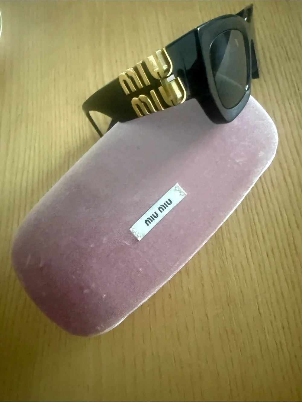 Miu Miu such photos tone